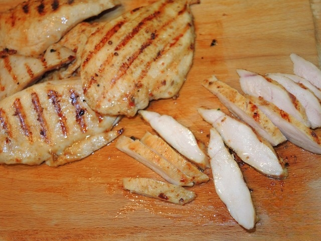 Grilled chicken on green cushion