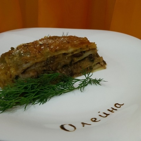 Meatless cabbage lasagna