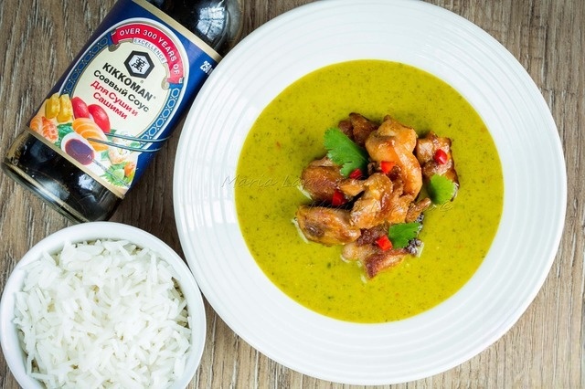 Green curry with chicken