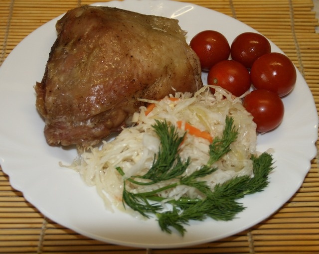 Chicken thighs cooked in a high-temperature package