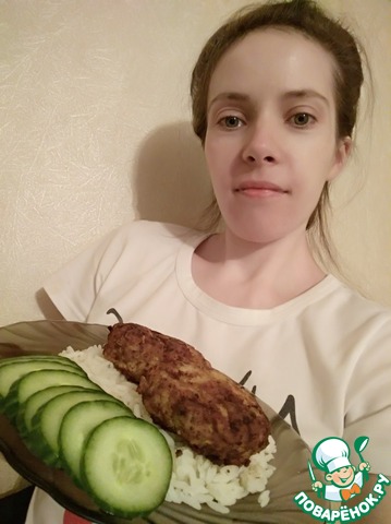 Котлеты из свинины с рисовым гарниром