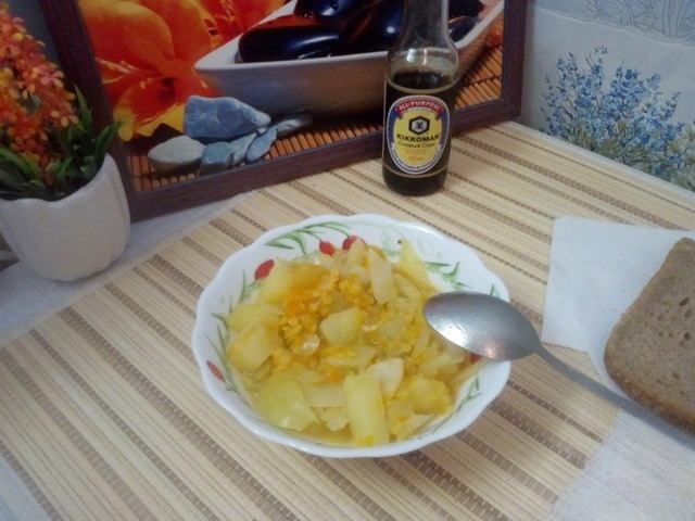 Stew with cabbage and lentils