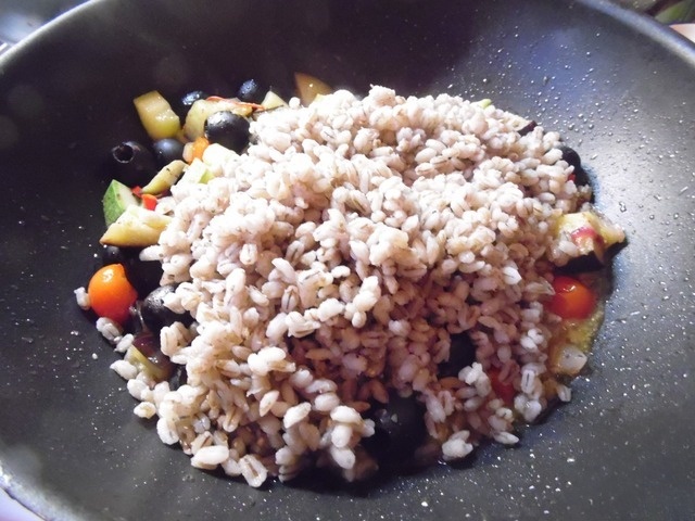 Barley with vegetables and olives