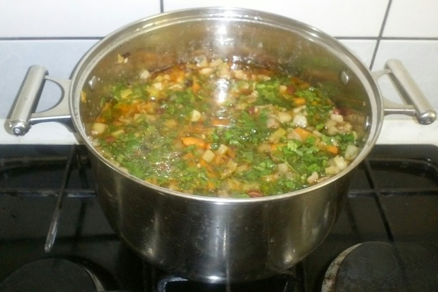 Мясное рагу с фасолью