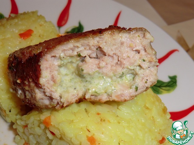 Cutlets stuffed with spinach and cheese filling