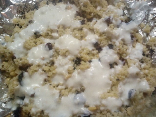 Баклажаны с кус-кусом и йогуртом