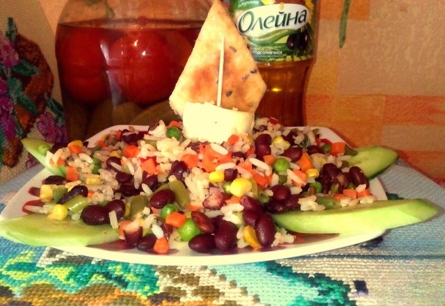 Beans with frozen vegetables and rice