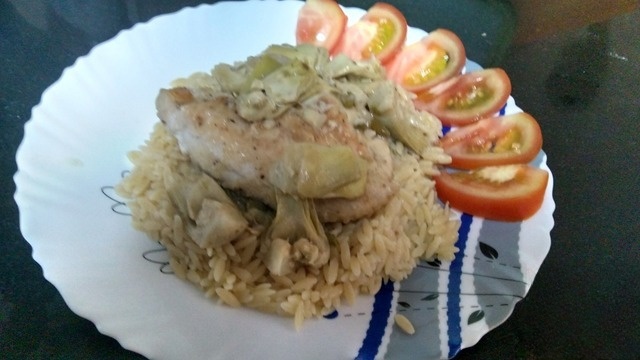 Куриная грудка в соусе из артишоков