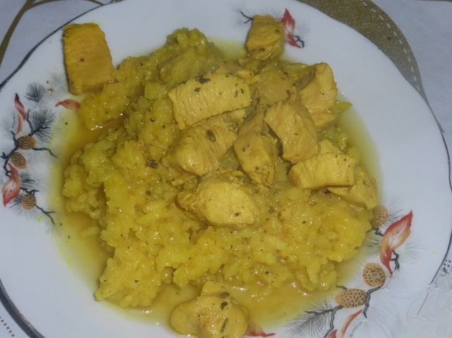 Рис с курицей под коньячным соусом