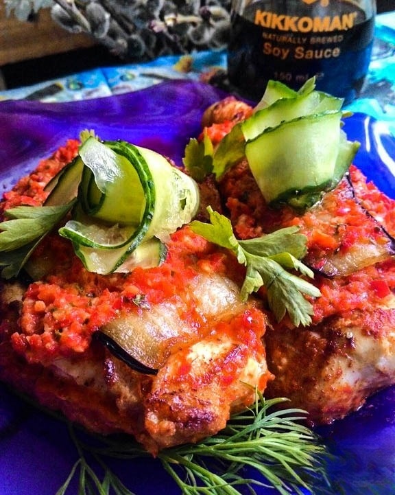 Chicken medallions with eggplant